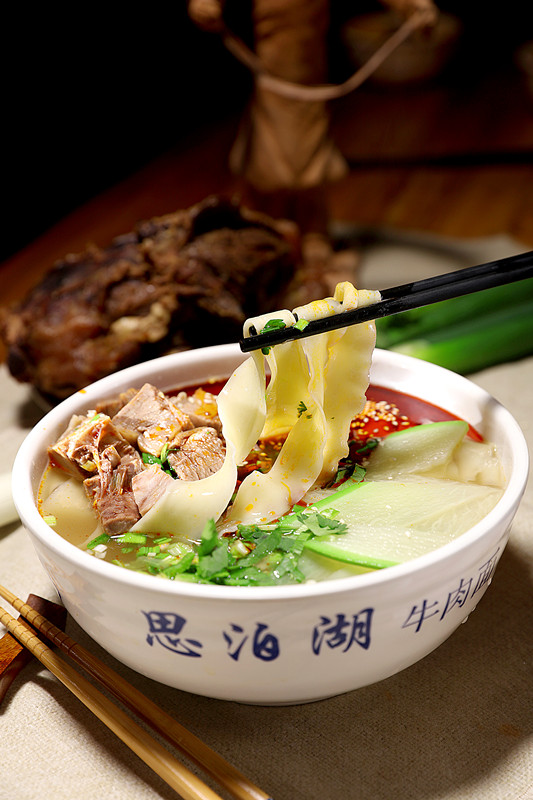 一碗牛肉面，看思泊湖牛肉面怎么說！