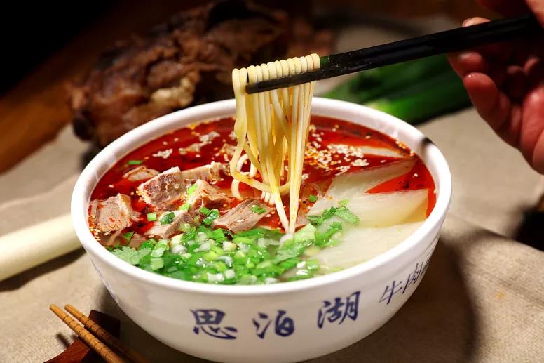什么！他們竟然是這樣吃面的？